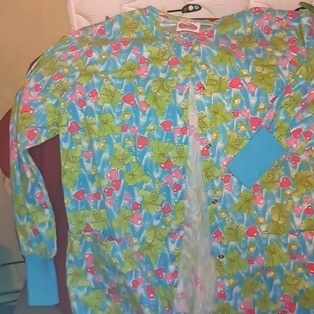 Long sleeve scrub jacket